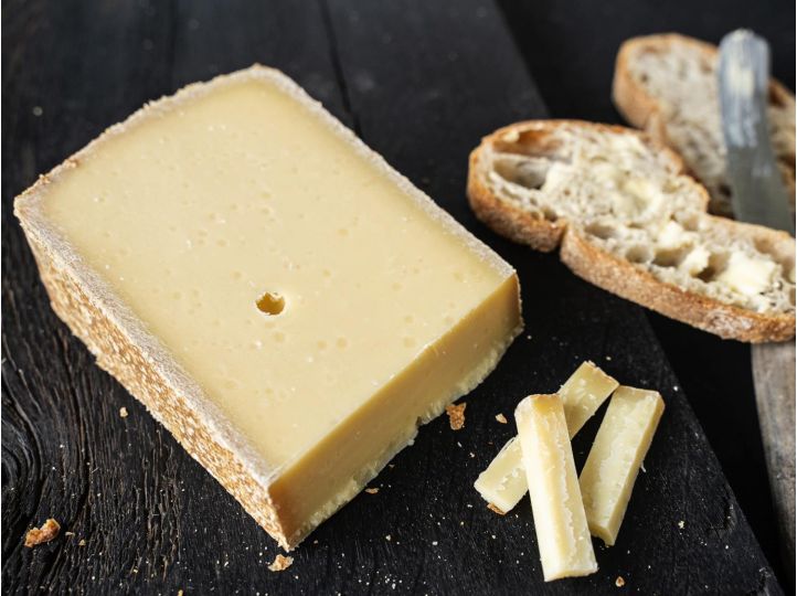 Vorarlberger Bergkäse | Extra Alt | 24 Monate gereift | Heumilchkäse