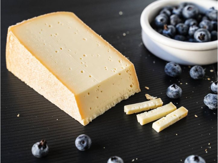 Aarewasser | Schnittkäse aus Rohmilch | 6 Monate gereift