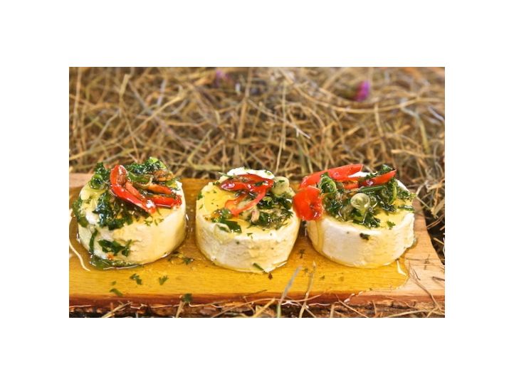 Picandou Ziegenkäse eingelegt mariniert Kräuter Olivenöl