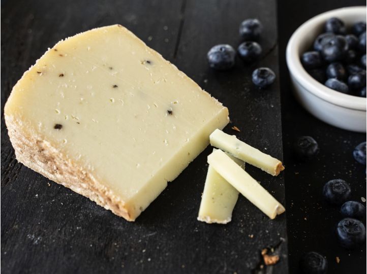 Pecorino Siciliano Tartufo | Schafskäse mit Trüffel