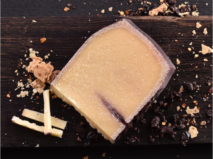 Formaggio Ubriaco | Käse mit Rotwein-Schwips