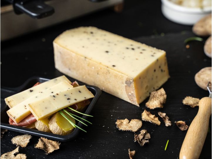 Schweizer Raclettekäse | Trüffelkäse | Gourmetkäse | SWISS TRÜFFEL